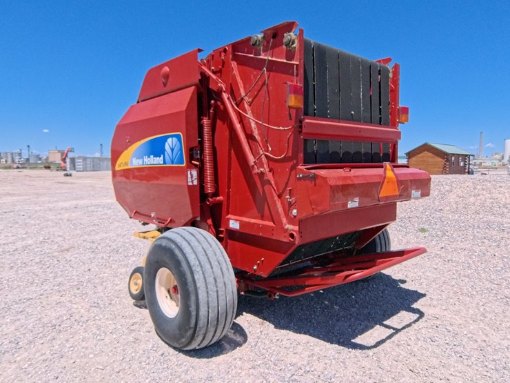 2011-new-holland-br7090-image-2