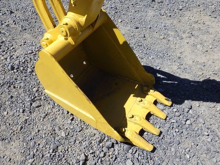 komatsu-pc28uu-image-19