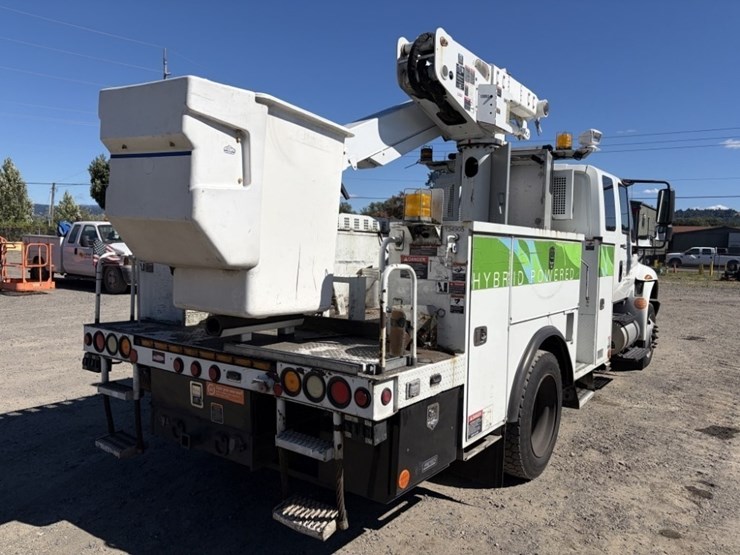 2013-international-durastar-4300-image-4