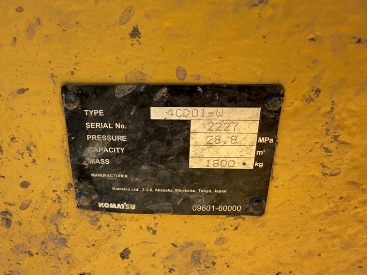 2022-komatsu-d71pxi-24-image-19
