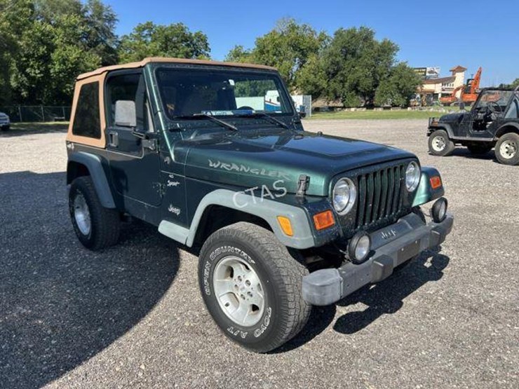 2000-jeep-wrangler-sport-image-3