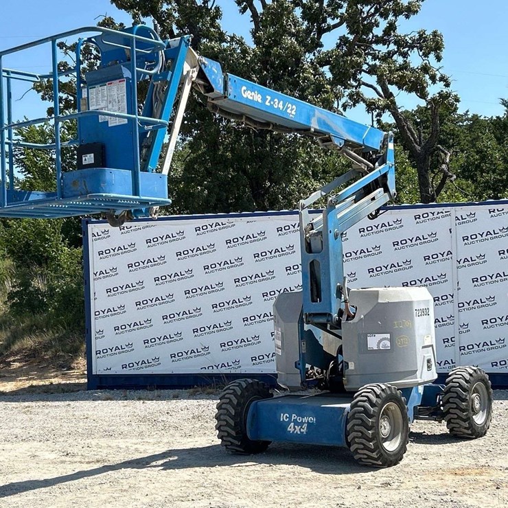 2008 Genie Z-34/22 22ft 4x4 Articulating Boom Lift