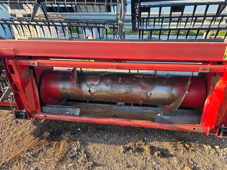 2014-case-ih-3162-image-13