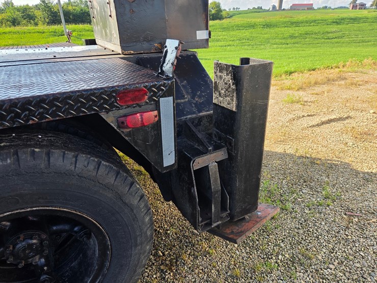 #2446-•-clark-720-crane-truck-image-19