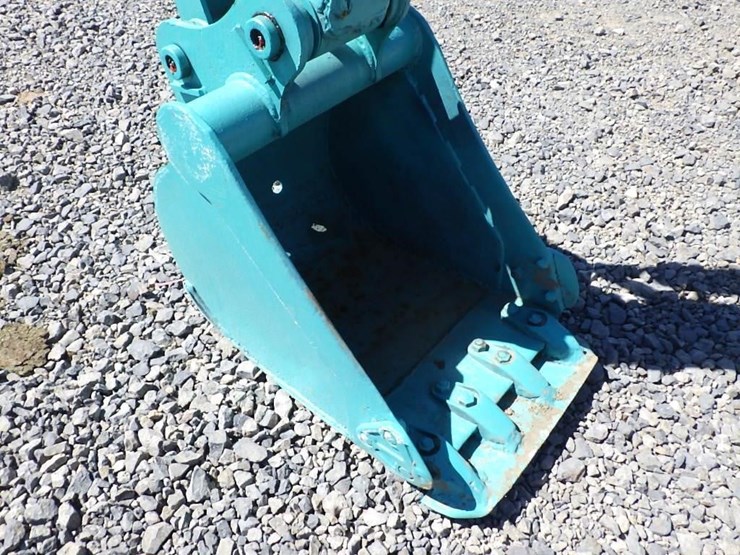 yanmar-vio30-image-18