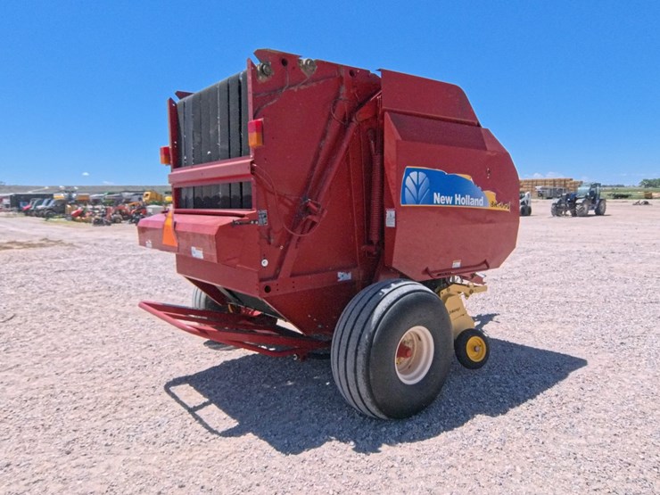 2011-new-holland-br7090-image-5