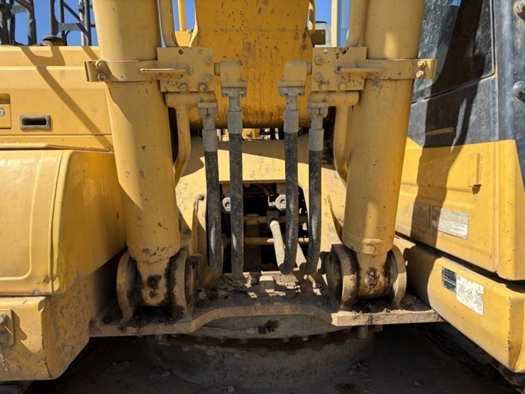 2015-komatsu-pc360-lc-11-image-18