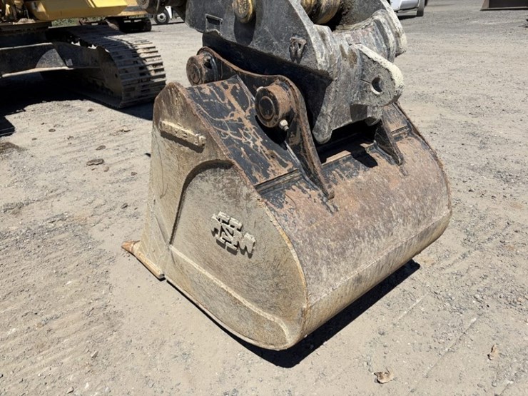 2023-komatsu-pc170lc-11-image-13