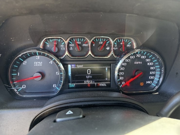 2018-chevrolet-tahoe-image-26