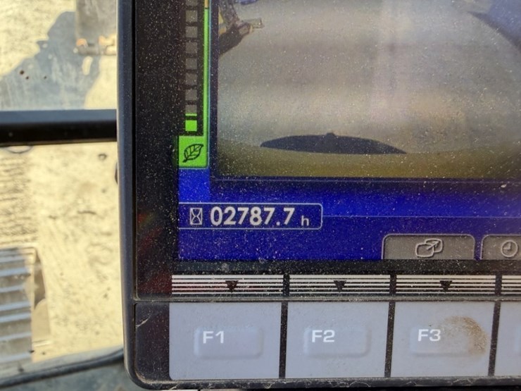 2023-komatsu-pc210-lc-11-image-37
