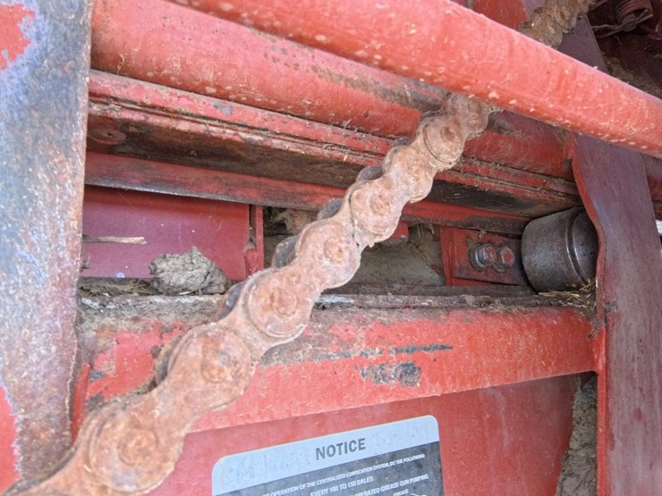 hesston-4900-image-21