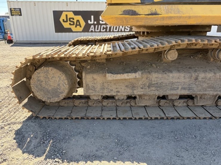 2015-komatsu-pc360-lc-11-image-22