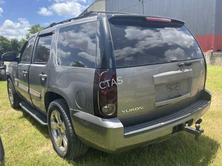 2007-gmc-yukon-image-8