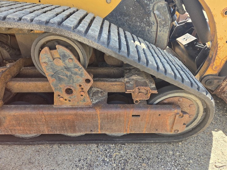 caterpillar-277b-image-41