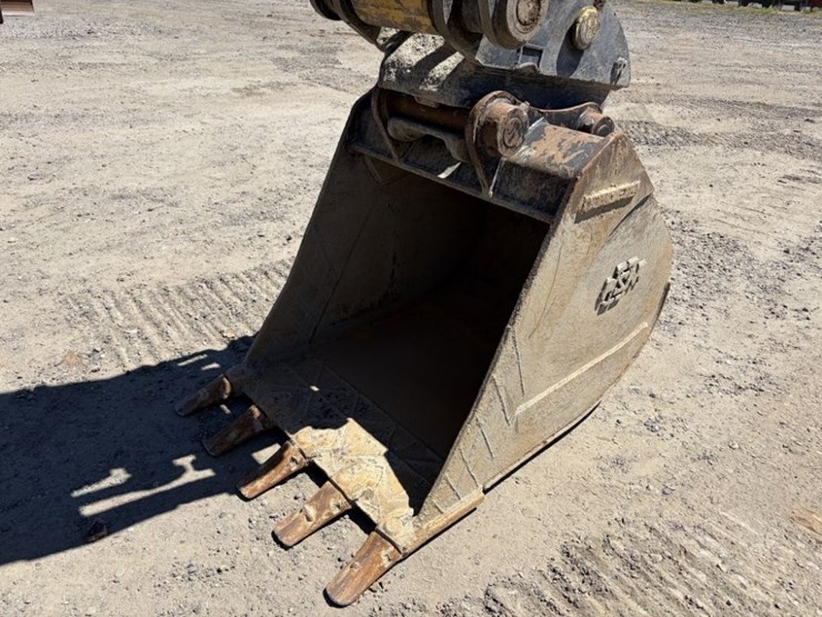2023-komatsu-pc170lc-11-image-14