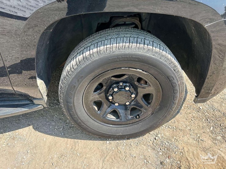 2020-chevrolet-tahoe-image-21