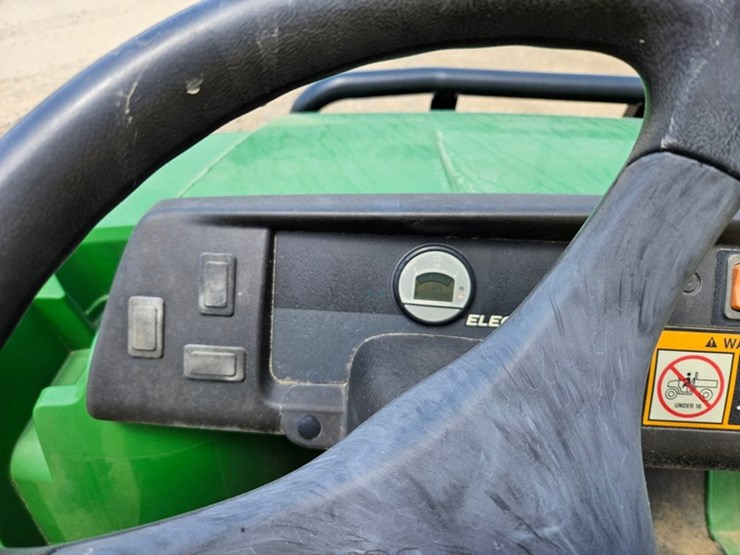 2020-john-deere-2020-image-24