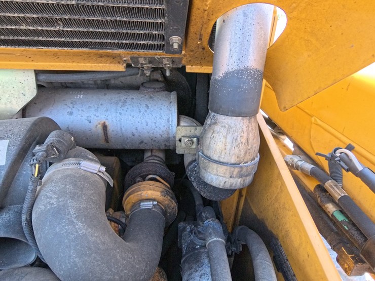 2007-john-deere-320-image-27