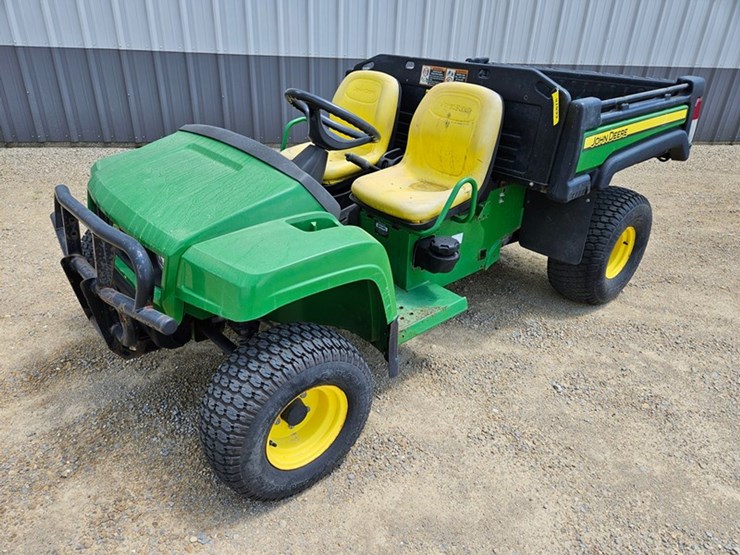 john-deere-gator-image-1