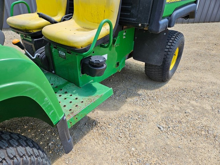 john-deere-gator-image-12