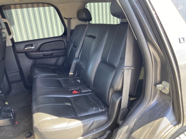 2010-chevrolet-tahoe-lt-image-26
