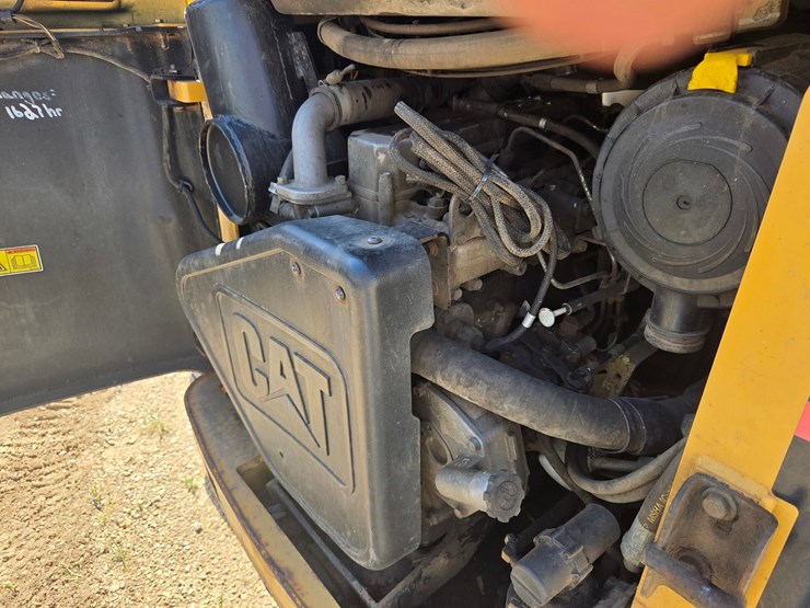 caterpillar-277b-image-24