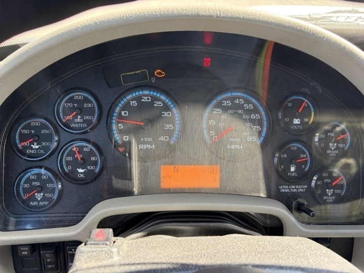 2013-international-durastar-4300-image-28
