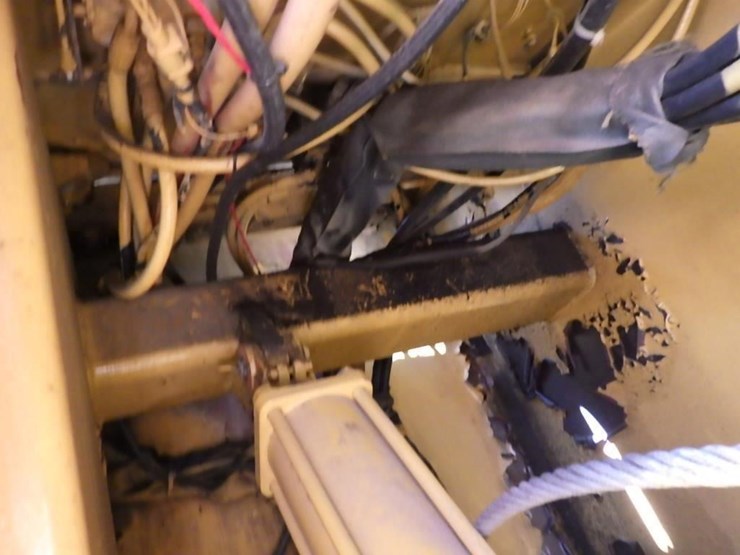 caterpillar-325l-image-39