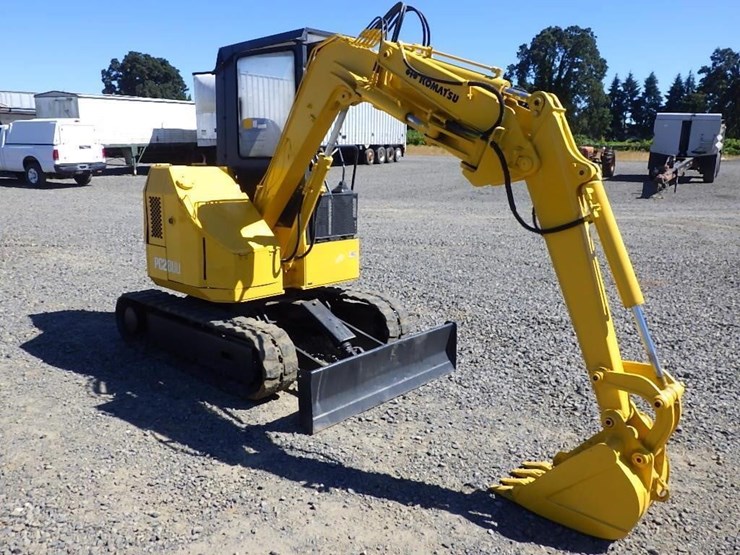 komatsu-pc28uu-image-3