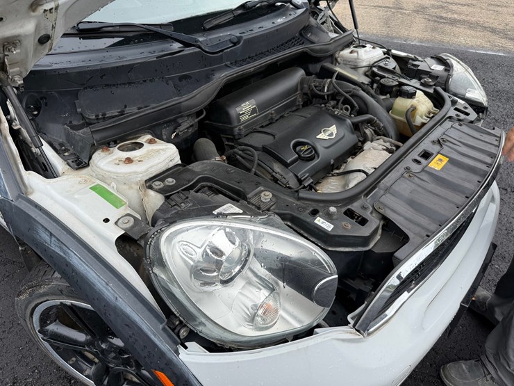 #1439-•-2011-mini-cooper-s-4-door-hatchback-image-20