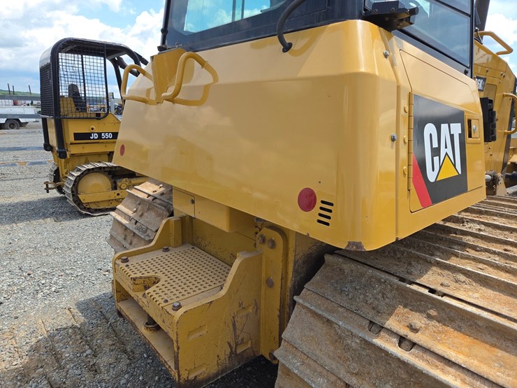 caterpillar-d6-image-28