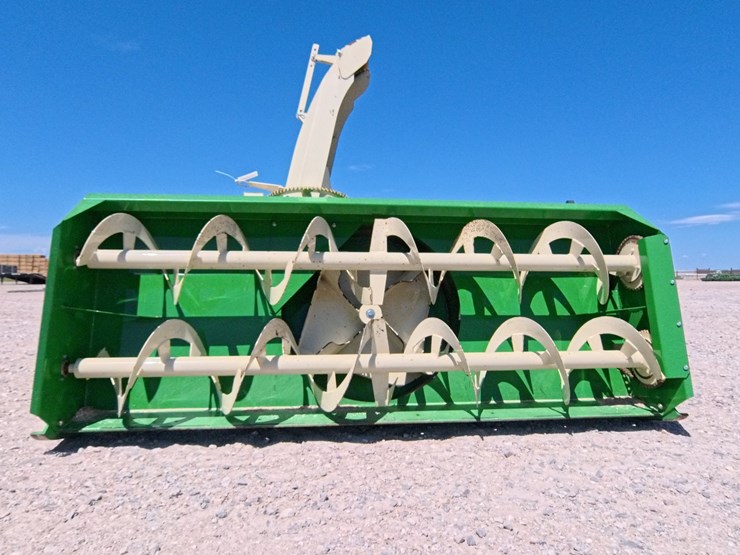 #1093-•-farm-king-960-snow-blower-image-2