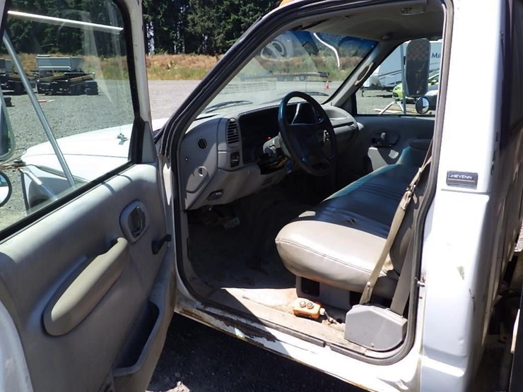 1996-chevrolet-3500-image-17