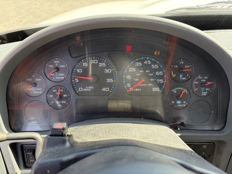 2007-international-durastar-4300-image-26