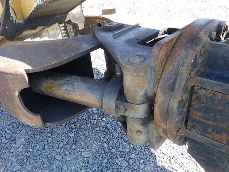 caterpillar-325l-image-21
