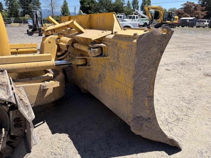 2022-komatsu-d71pxi-24-image-10