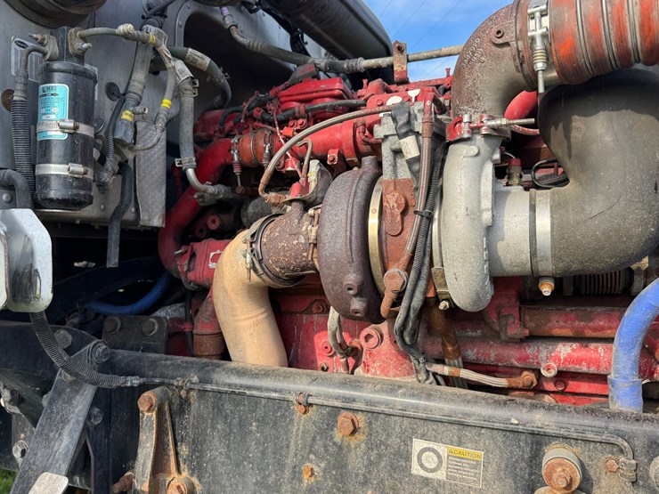 2015-peterbilt-389-image-81