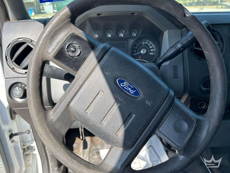 2013-ford-f350-image-14