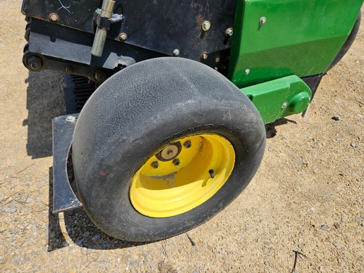 john-deere-800-image-13