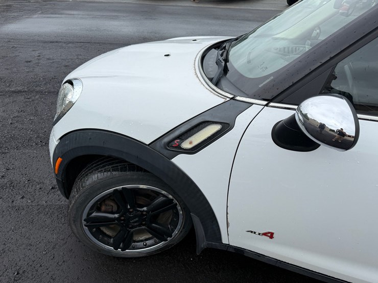 #1439-•-2011-mini-cooper-s-4-door-hatchback-image-10