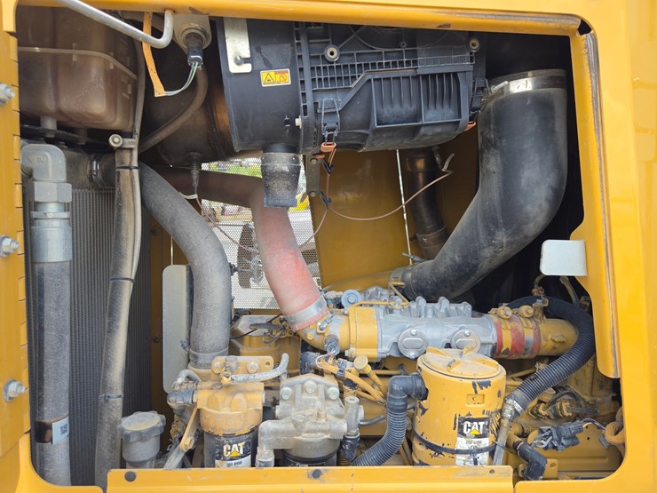 caterpillar-d6-image-18