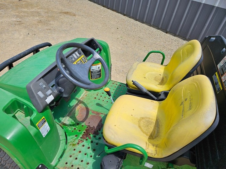 john-deere-gator-image-21