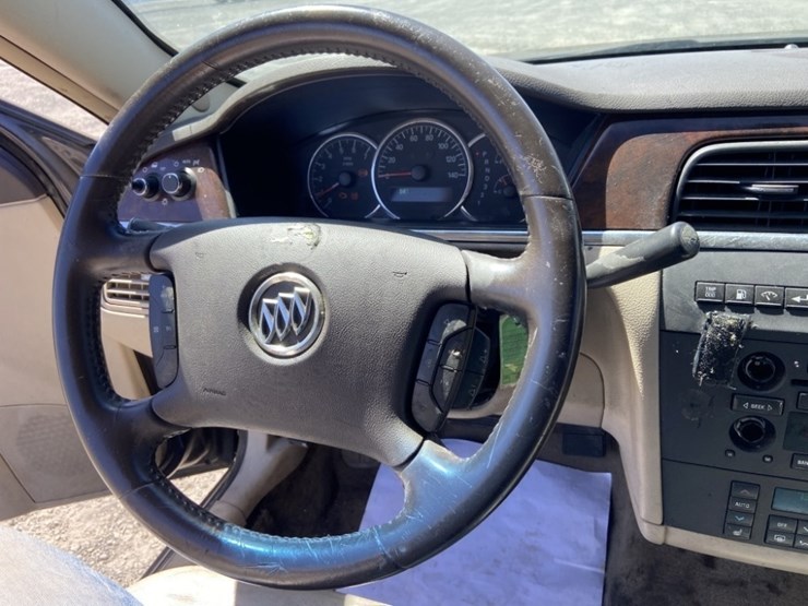2008-buick-lacrosse-cxl-sedan-image-18
