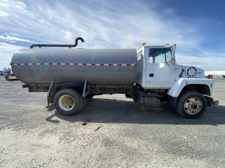 1994-ford-l8000-image-6