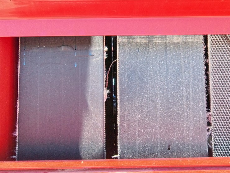2011-new-holland-br7090-image-55