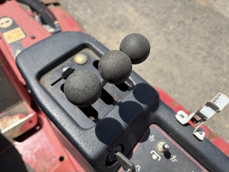 2009-toro-groundsmaster-4000d-image-25