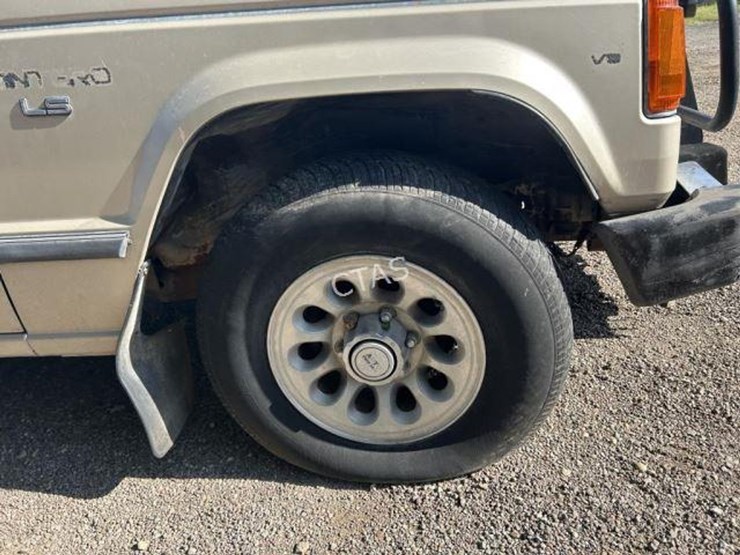 1991-mitsubishi-montero-image-4