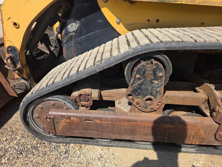 caterpillar-277b-image-35