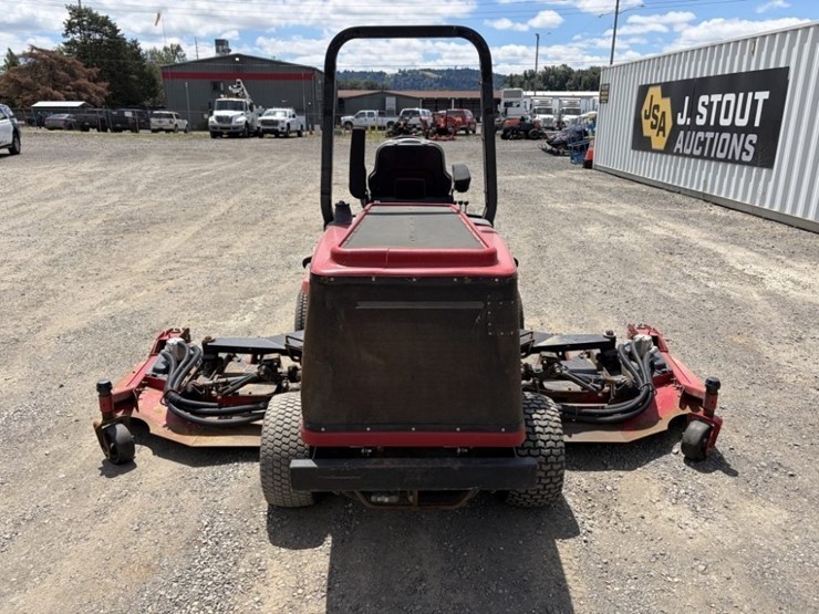 2009-toro-groundsmaster-4000d-image-5