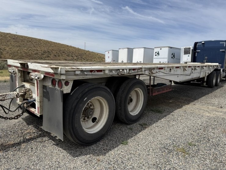1977-utility-flatbed-image-3